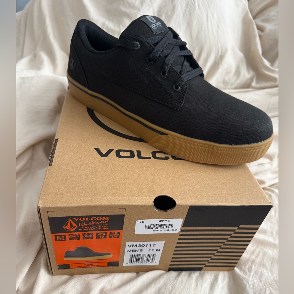 New Men Volcom Work Shoes